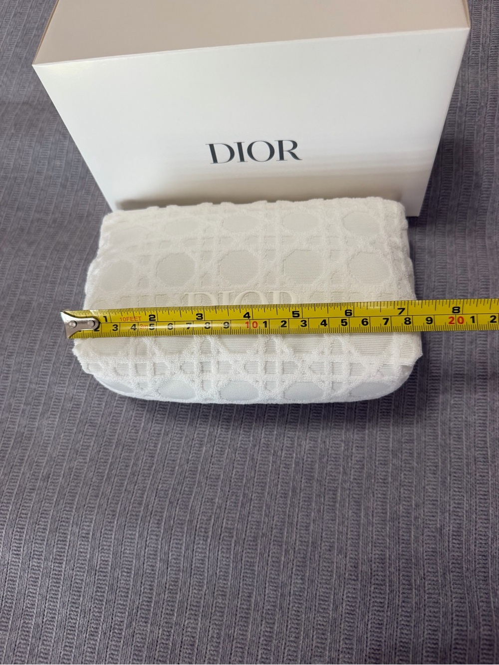 Dior White Cannage Quilted Pouch new - Picture 3 of 4